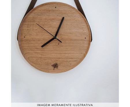 Relógio de Madeira com Alça de Corino Pêndulo Jequitibá - Hometeka | WestwingNow