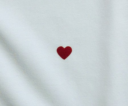 Camiseta Coração Branca e Vermelha | Westwing