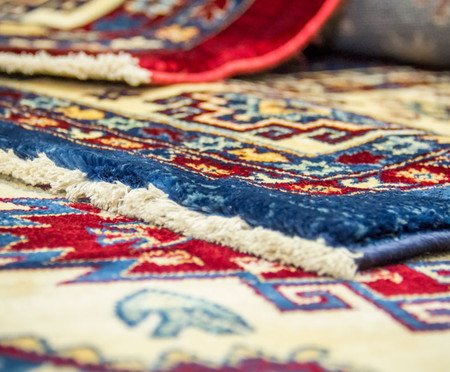 Tapete Turco Kasakh Mira - Vermelho, Creme e Azul | Westwing