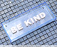 Quadro Be Kind, Azul | WestwingNow