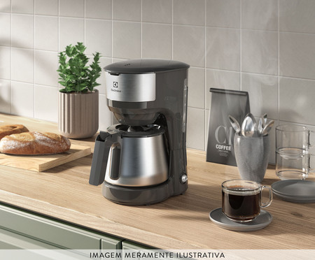 Cafeteira Elétrica Electrolux com Jarra em Inox Efficient | WestwingNow