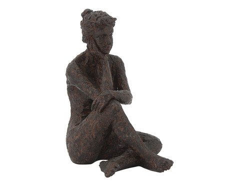 Escultura em Resina Mulher Sentada I Marrom | Westwing