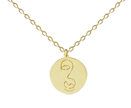 Colar Longo com Medalha de Rosto Face Art Gold