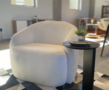 Mesa Lateral Apoio Sofá Orgânica Chanfrada Nero e Preto | Westwing