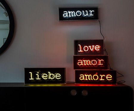 Luminária Amor em Língua Amor | Westwing