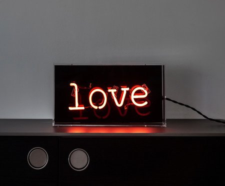 Luminária Amor em Língua Love | Westwing