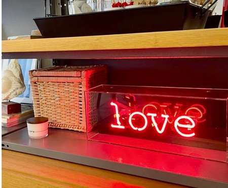 Luminária Amor em Língua Love | Westwing