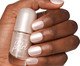 Esmalte de unhas com efeito gel essence 71 FAUX pearl, white | WestwingNow