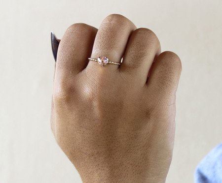 Anel Torcido com Ponto de Luz Coração Rosa Banhado à Ouro 18K | Westwing