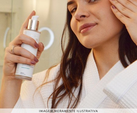 Água Micelar Facial | Westwing