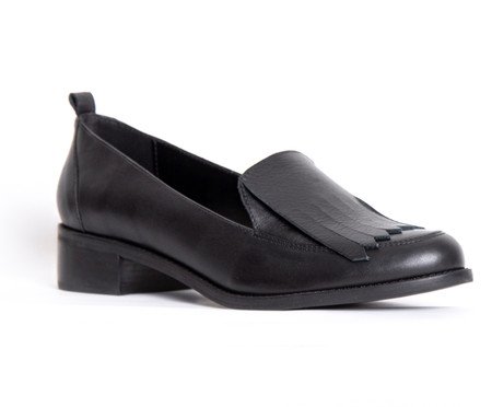 Loafer em Couro Girlboss Preto | Westwing