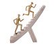 Escultura Dupla Subindo Escada Areia e Dourada, multicolor | WestwingNow