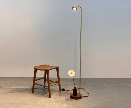 Luminária de Piso Todos Os Santos Madeira Bivolt | Westwing