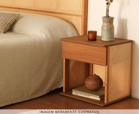 Mesa de Cabeceira Quadrada Vimea com Palhinha Quadriculada | Westwing
