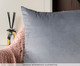 Capa de Almofada 329 em Veludo Lisa Luxor - 43X43cm, grey | WestwingNow