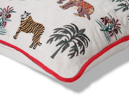 Capa de Almofada Bordada Aslan com vivo | Westwing