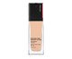 Shiseido Synchro Skin Radiant Lifting Foundation SPF30 Base Líquida 150 Lace, Natural | WestwingNow