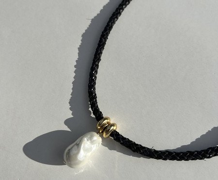 Colar Couro E Pérola Shell | Westwing