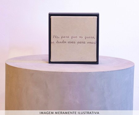 Quadro Pés e Asas Bordado | Westwing