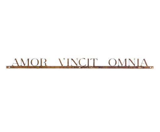 Frase de Ferro - Amor Vincit Omnia, Marrom | WestwingNow