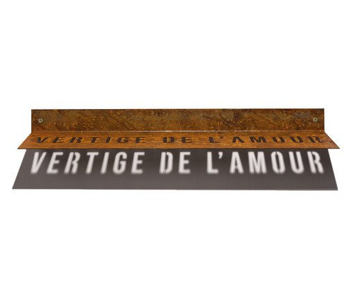 Placa em Ferro - Vertige de L'Amour, Marrom | WestwingNow