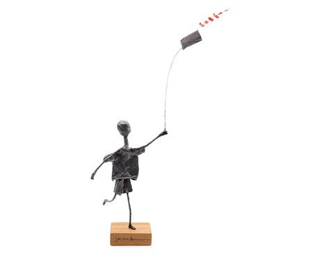 Escultura O Menino e A Pipa Preto - Pequeno | Westwing
