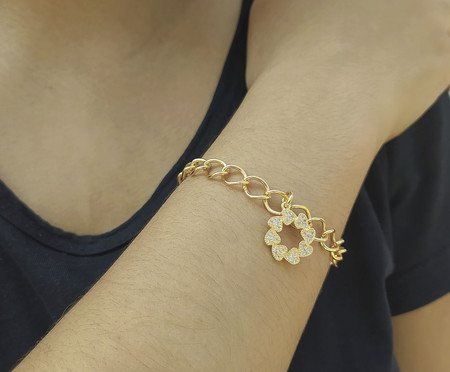 Pulseira Gold Elo Groumet com Corações Cravejado | Westwing