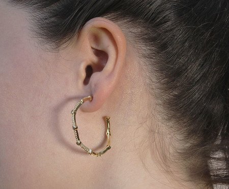Brinco Argola Irregular Zircônias Gold | Westwing
