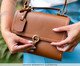 Bolsa em Couro Aquarela Caramelo, beige | WestwingNow