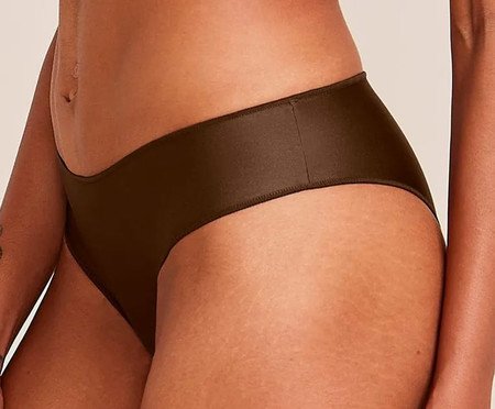 Calcinha Touch Lumini Laterais Largas Acetinada Marrom Latte | Westwing