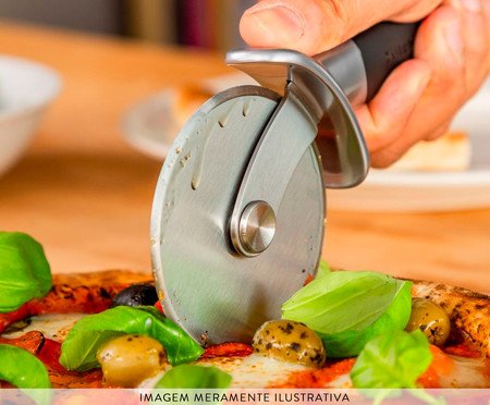 Cortador de Pizza Profissional em Inox Kitchenaid Preto | Westwing