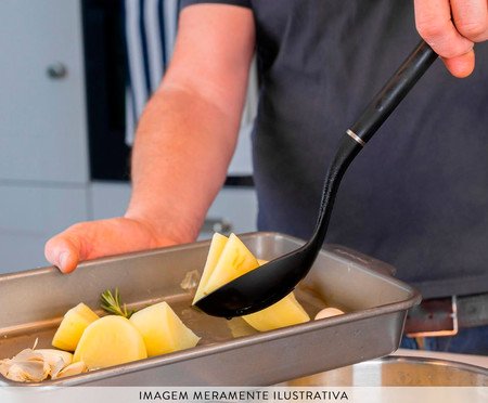 Colher Perfurada para Servir em Nylon Kitchenaid Preta | Westwing