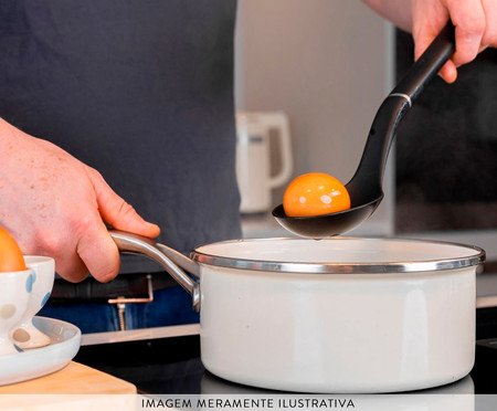 Colher Perfurada para Servir em Nylon Kitchenaid Preta | Westwing