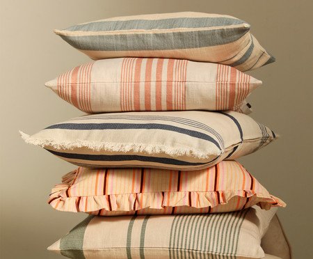 Capa de Almofada Avani Off-White e Azul | Westwing