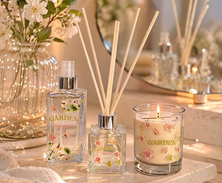 Jogo de Aromatizar e Difusor com Vela Floral Cítrico Garden | Westwing