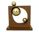 Escultura Decorativa Pulso Dourado e Marrom, brown | WestwingNow