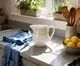 Leiteira em Porcelana Regal Branco e Dourado, white | WestwingNow