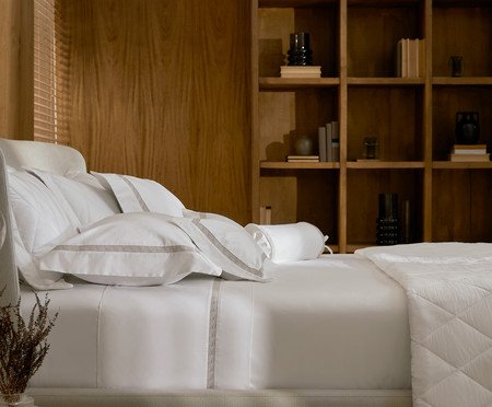 Almofada de Algodão Egípcio Cetim Mirtina - 1000 Fios | Westwing