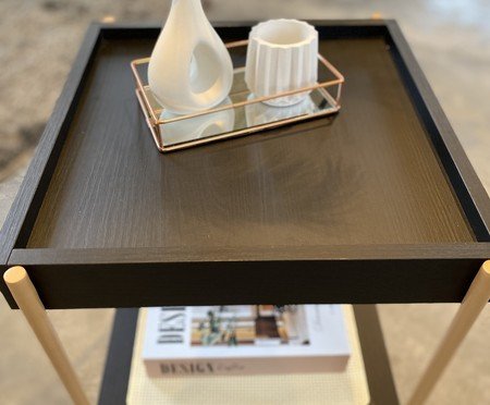 Mesa Lateral Quadrada com Prateleira Tela Oslo Nero e Dourado | Westwing